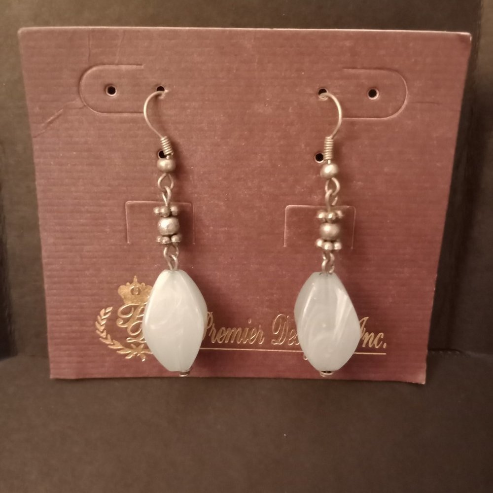 Premier Designs Antiqued Silver Tone Austin Light Blue Pierced Earrings on Card